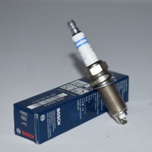 Свеча зажигания  BOSCH WR8BP 0.7  0242229677