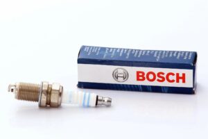 Свеча зажигания BOSCH FR6DC+0.8 (+13)  0242240593